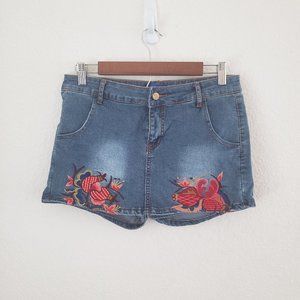 Denim Stretch Short in Size L ( Sale 2 for $10 )